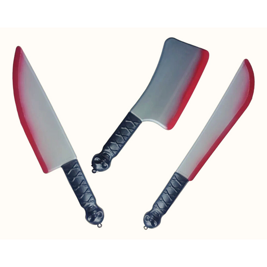 Cuchillo falso ensangrentado con plástico